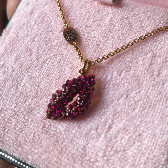 Juicy Couture Necklace - Picture 2 of 5